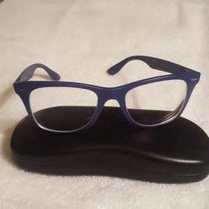 Ray-Bans 100% authentic with a case frames only has prescription in them now.